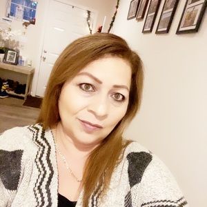 Meet your Posher, Amelia